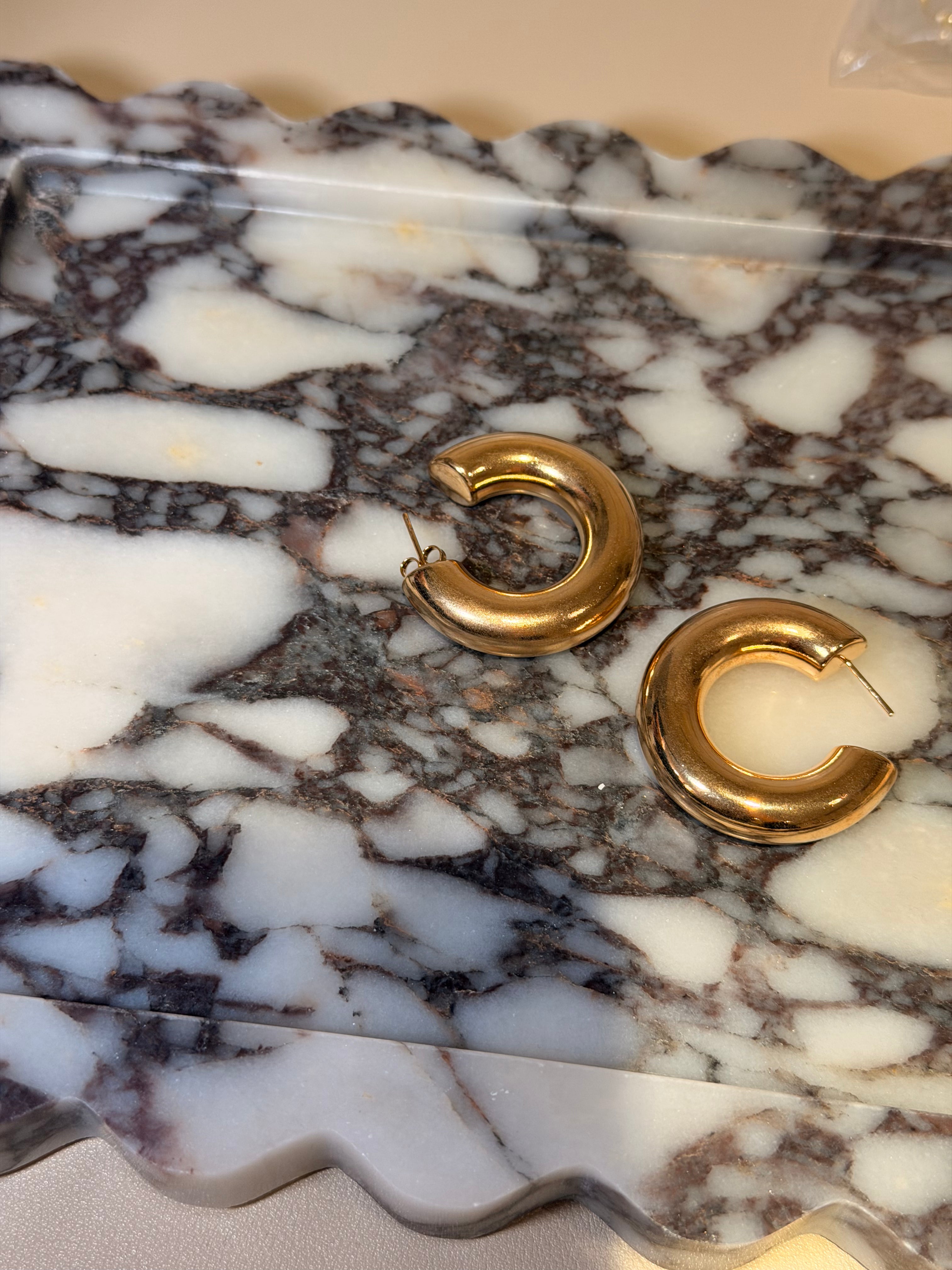 Chunky Gold Hoops (Lightweight)