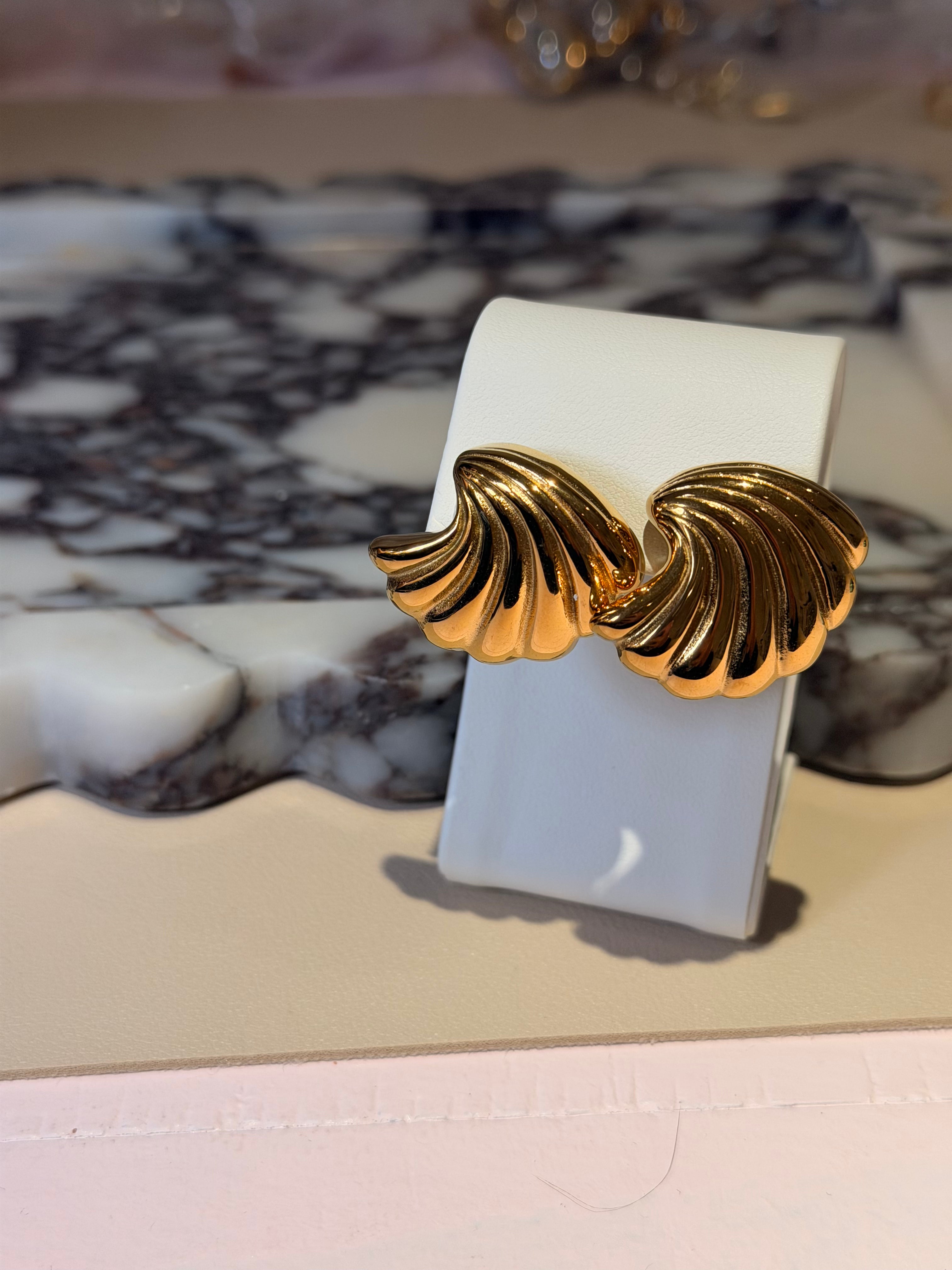 Oversized Shell Studs