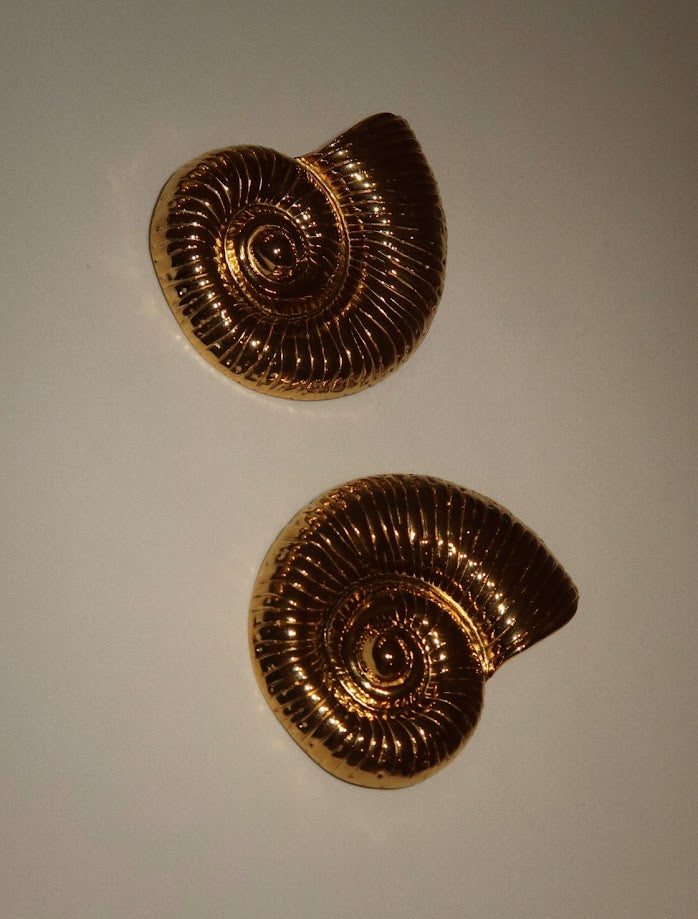 XL Conch Shell Studs