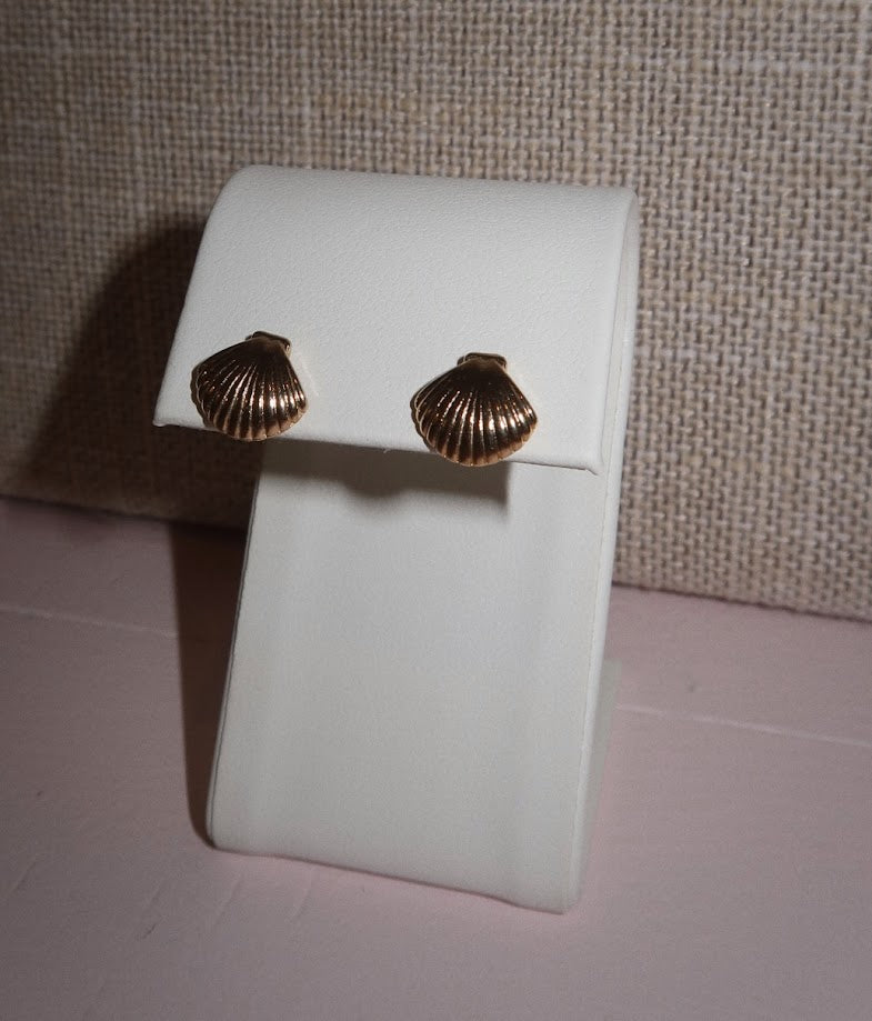 Shell Studs